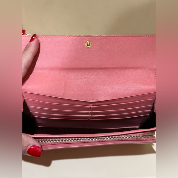 Bottega Veneta Light Pink Intreccio Long Wallet W/unbranded chain - Picture 13 of 14